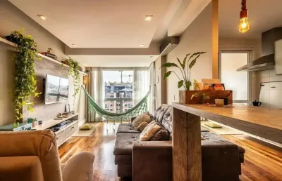 Apartamento 2 dormitorios suite andar alto com vista, 2 vagas de garagem.