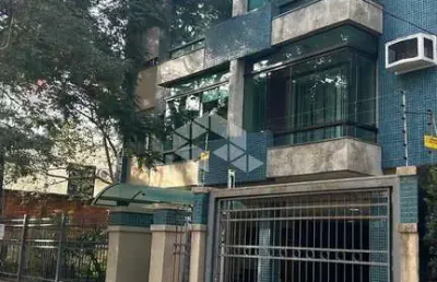Barbada cobertura 2 dormitorios desocupada , vaga para 2 carros. churrasqueira.