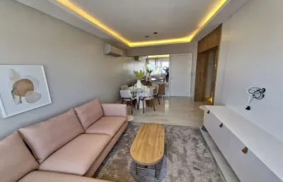 Apartamento todo mobiliado na independência e vista para o guaíba.