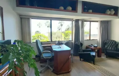 Sala comercial 48,86m², 1 vaga de estacionamento em frente ao parque da redenção