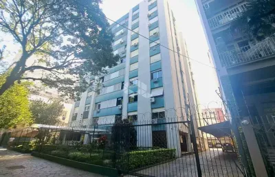 Apartamento reformado com 3 quartos a 3 quadras da redenção