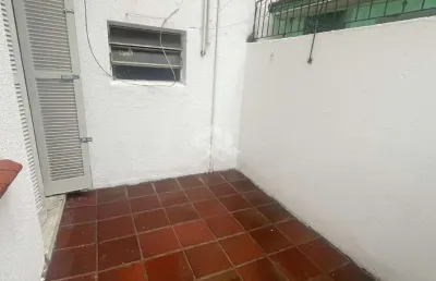 Apartamento jk, reformado, no bairro bom fim, junto a redenção