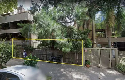 Terreno à venda na Rua Coronel Paulino Teixeira, 137, Rio Branco, Porto Alegre