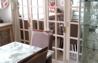 Apartamento espaçoso de 2 quartos com vaga rotativa