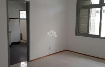 Apartamento com 2 quartos à venda na Rua Santo Antônio, 734, Floresta, Porto Alegre