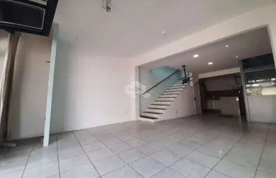 Casa comercial à venda na Avenida Protásio Alves, 3094, Petrópolis, Porto Alegre