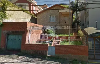 Terreno bairro petrópolis  junto ao grêmio nautico união