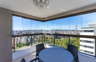 Apartamento 3 suítes, com 3 vagas de garagem , no bairro auxiliadora em porto alegre