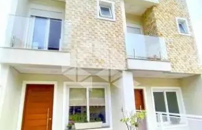 Casa à venda, com 2 quartos/dormitórios, 1 vaga/box, no bairro vila nova-lot v verde z sul de poa/rs