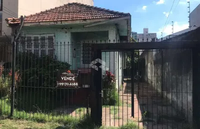 Casa com 2 quartos à venda na Rua Bernardo Pires, 311, Santana, Porto Alegre