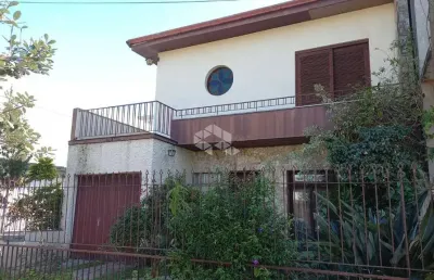 Casa à venda com  250 m² ao lado do bourbon assis brasil