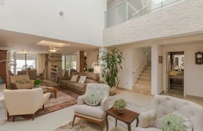 Casa 3 dormitórios, 3 suítes, 3 vagas, ipanema, porto alegre.