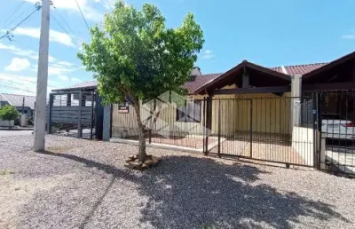 Casa com 2 quartos à venda na Walter Jobim, 149, Arroio Grande, Santa Cruz do Sul