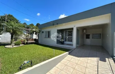 Casa com 3 quartos à venda na Paranaguá, 66, Ana Nery, Santa Cruz do Sul