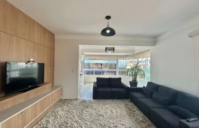 Apartamento 03 dormitórios mobiliado duas quadras do mar