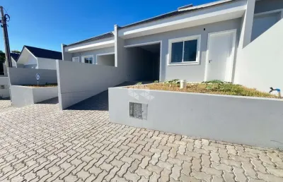 Casa geminada à venda com 2 dormitórios no bairro esmeralda