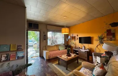 Casa com 4 dormitórios no bairro universitário! pertinho da unisc!