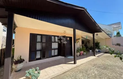 Casa com 3 quartos à venda na Padre José Belser, 641, Arroio Grande, Santa Cruz do Sul