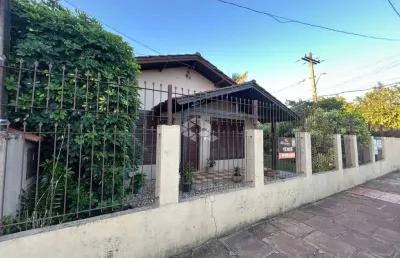 Casa de 4 dormitórios em terreno de esquina no bairro schulz!