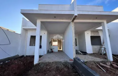Casa geminada em construção com 2 dormitórios no bairro esmeralda