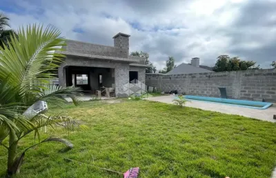 Casa em construção com 3 dormitórios e suíte em vera cruz.