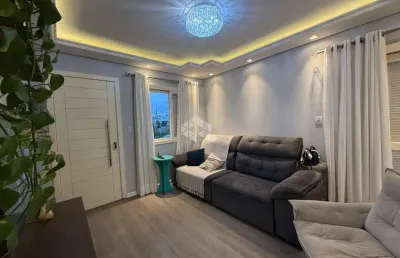 Duplex semimobiliado, de esquina, 03 dormitórios e piscina
