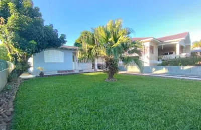 Casa com 3 dormitórios e pátio grande em santa cruz do sul