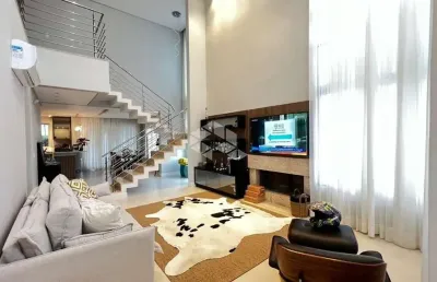 Casa residencial alto padrão à venda com 4  quartos sendo 1 suíte master e 4 vagas garagem no bairro pedra branca em palhoça/sc.