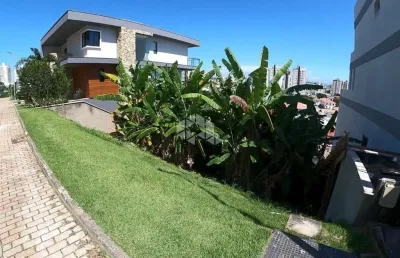 Terreno no bairro estreito, em florianópolis, sc, com 355,19m² de área total