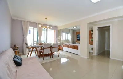 Apartamento á venda com 3 quartos sendo 1 suíte e 2 vagas garagem  no bairro estreito em florianópolis/sc.