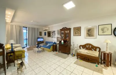 Apartamento à venda com 3 quartos e 1 suíte e 1 vaga de garagem no bairro estreito em florianópolis/sc