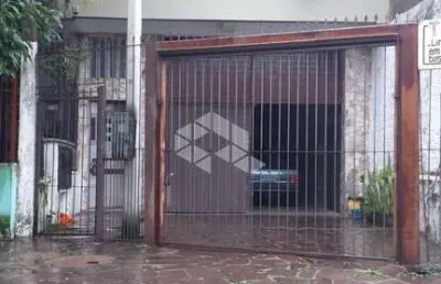 4º distrito - residêncial ou comercial. pavimento térreo 97m² e pavimento superior 93m²