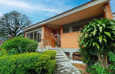 Casa com 3 quartos à venda na Rua Hipólito da Costa, 107, Santa Tereza, Porto Alegre