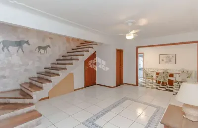 Casa de alto padrão com perfil residencial e comercial no bairro jardim são pedro.