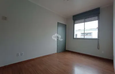 Apartamento a 2 dormitórios/quartos. 1 vaga coberta. próximo fapa.