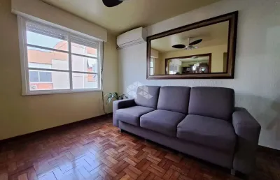 Apartamento com 74m² e 3 quartos à venda no bairro cristal