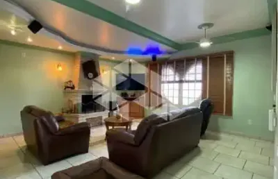 Casa/sobrado com 04 dormitórios em alvorada no bairro bela vista .