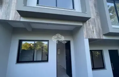 Sobrado de dois dormitórios próximo ao centro de viamão