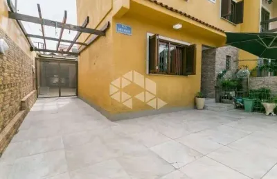 Casa com 3 quartos à venda na Rua Marcos Wainstein, 10, Vila Nova, Porto Alegre