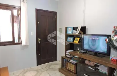 Sobrado 2 com dormitórios e 1 vaga de garagem no cidade nova