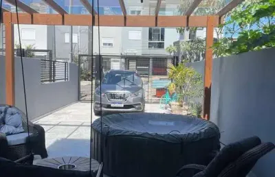 Casa individual com3 quartos uma suíte com sacada deck ,garagem para 2 carros  100% mobiliado e com 139m no bairro são vitor coabh