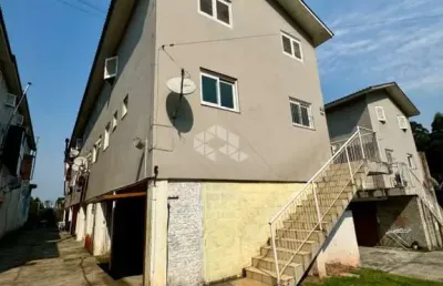 Sobrado com 2 dormitório, sala e banheiro , cozinha  com churrasqueira e garagem no bairro desvio ri