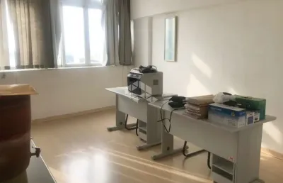 Sala comercial à venda na Praça Osvaldo Cruz, 15, Centro Histórico, Porto Alegre