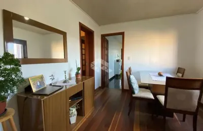 Casa de 3 dormitórios com 190m² e 4 vagas de garagens no bairro bom jesus