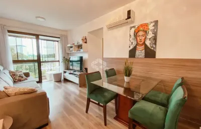 Apartamento de 03 dormitórios e 02 vagas com 70m²  no bairro partenon