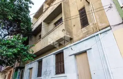 Prédio inteiro com 660 metros a venda no bairro cidade baixa.