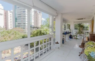 Cobertura 04 dormitórios, 02 vagas e com 648m² no bela vista em poa