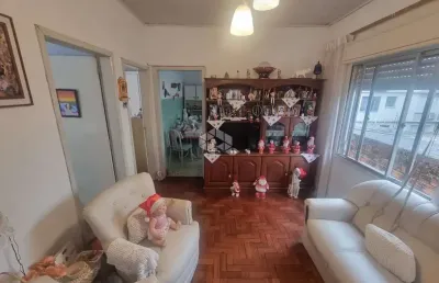 Excelente apartamento com 2 dormitórios sem taxa de condomínio no bairro menino deus