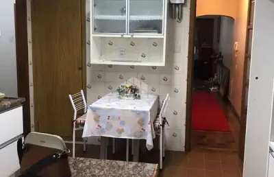 Apartamento  com 3 dormitórios no centro de porto alegre/rs