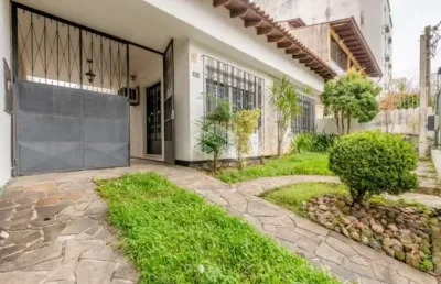 Casa com 3 quartos à venda na Rua Atanásio Belmonte, 427, Boa Vista, Porto Alegre